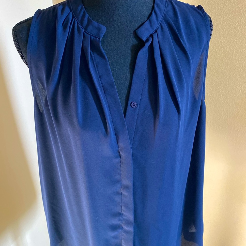 Blouse size M